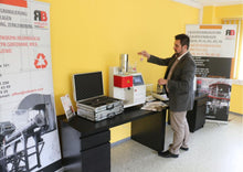 Cargar imagen en el visor de la galería, Operación del medidor del índice de fluidez en fusión Rolbatch (Plastómetro) RBH2 y RBM2 – Curso en línea (LAB 2.101)